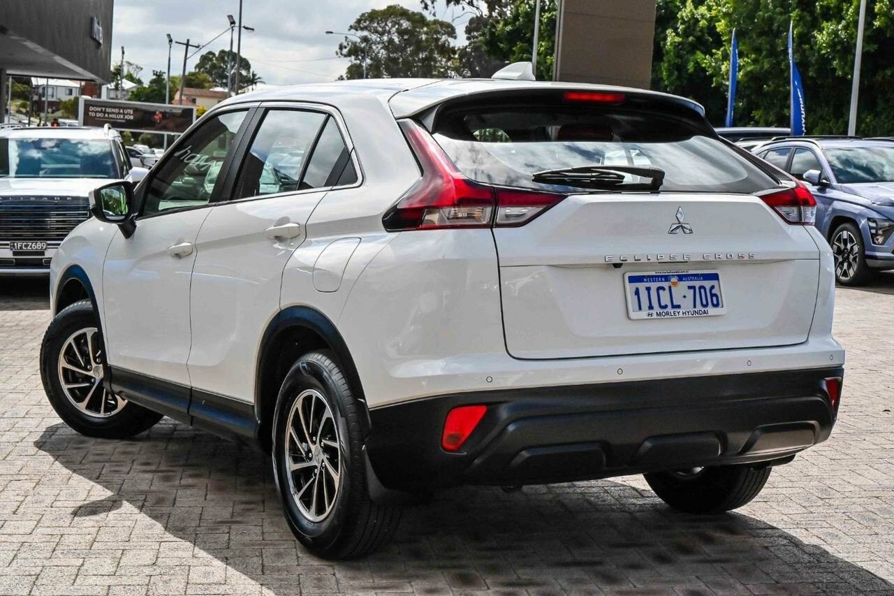 Mitsubishi Eclipse Cross image 3