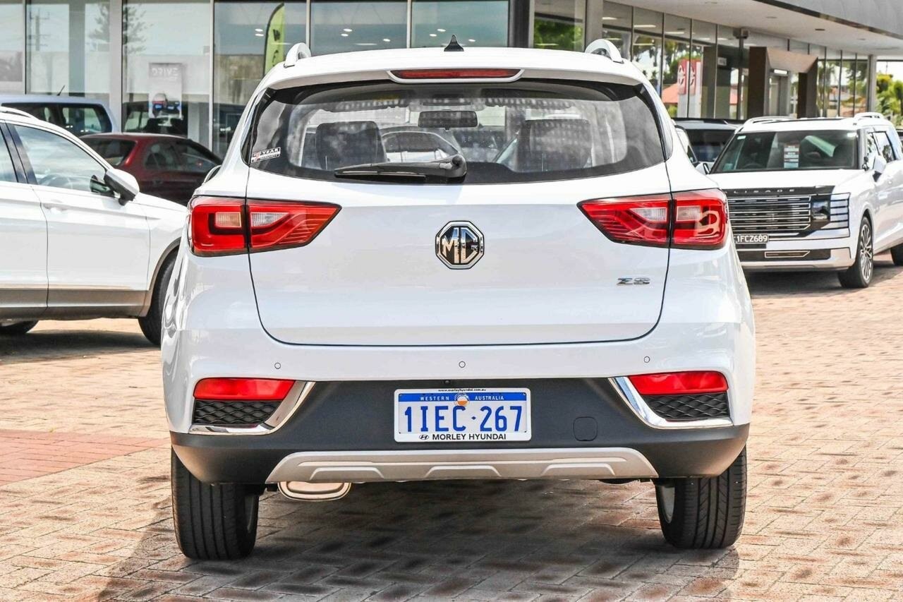 MG Zs image 4