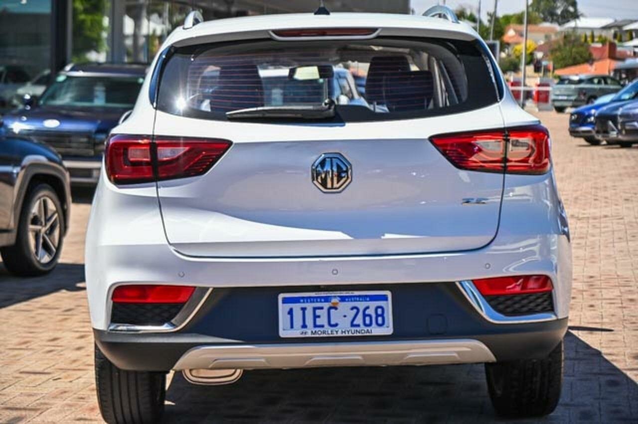 MG Zs image 4