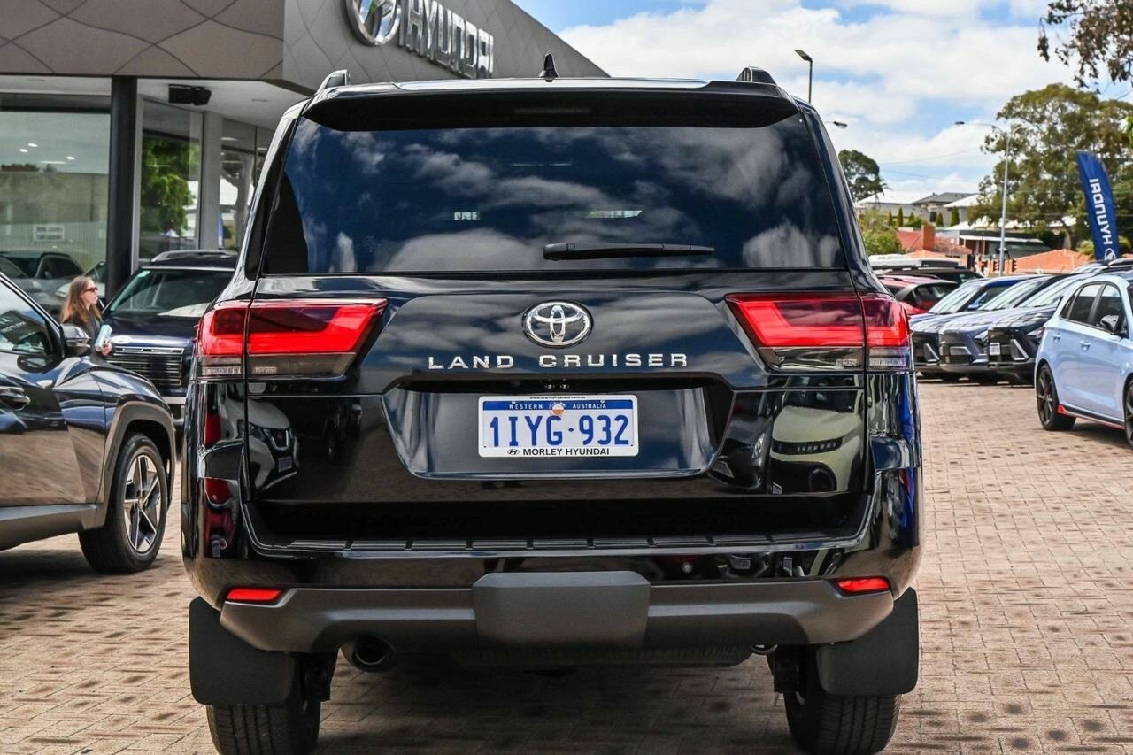 Toyota Landcruiser image 4