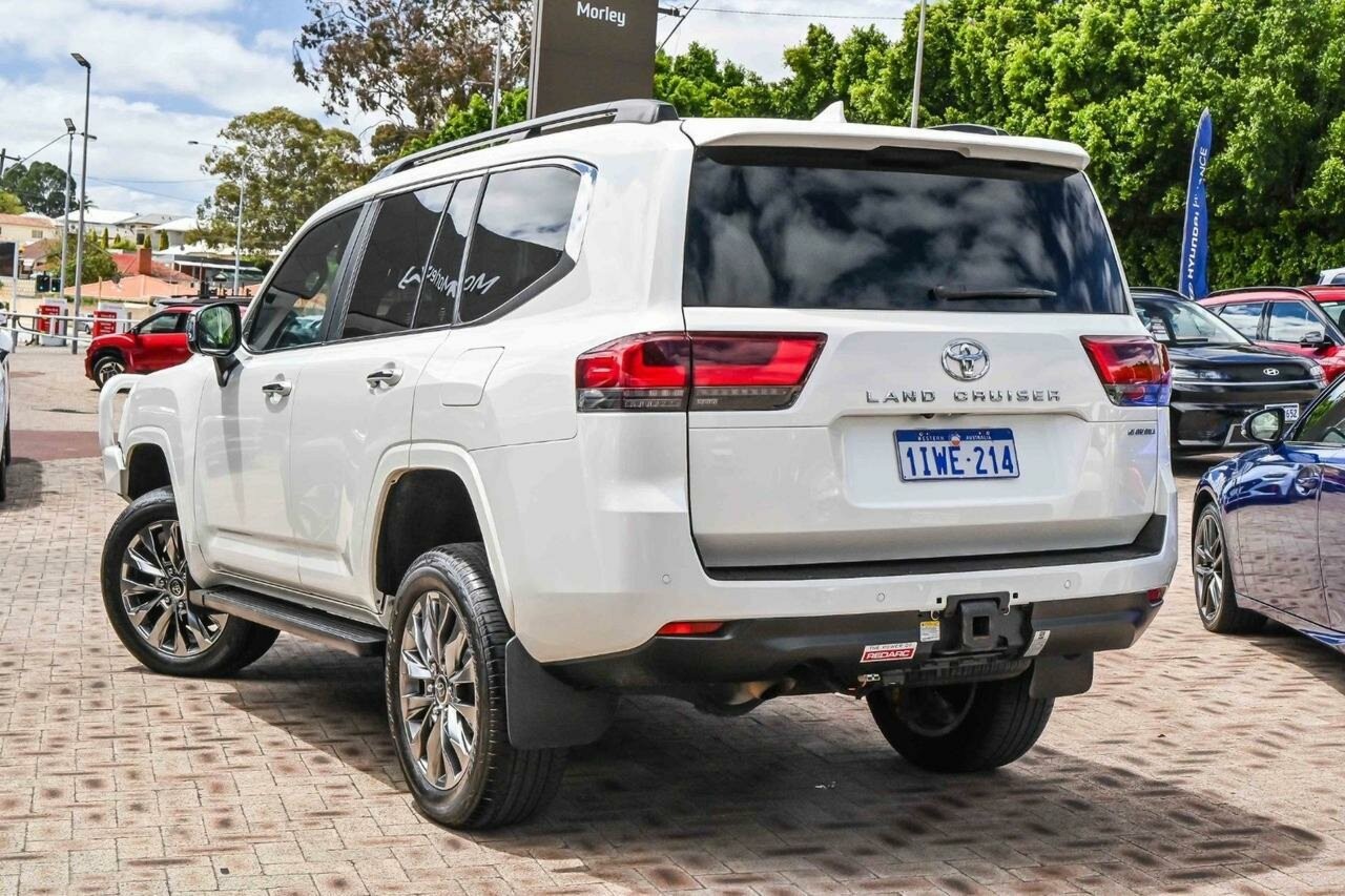 Toyota Landcruiser image 4