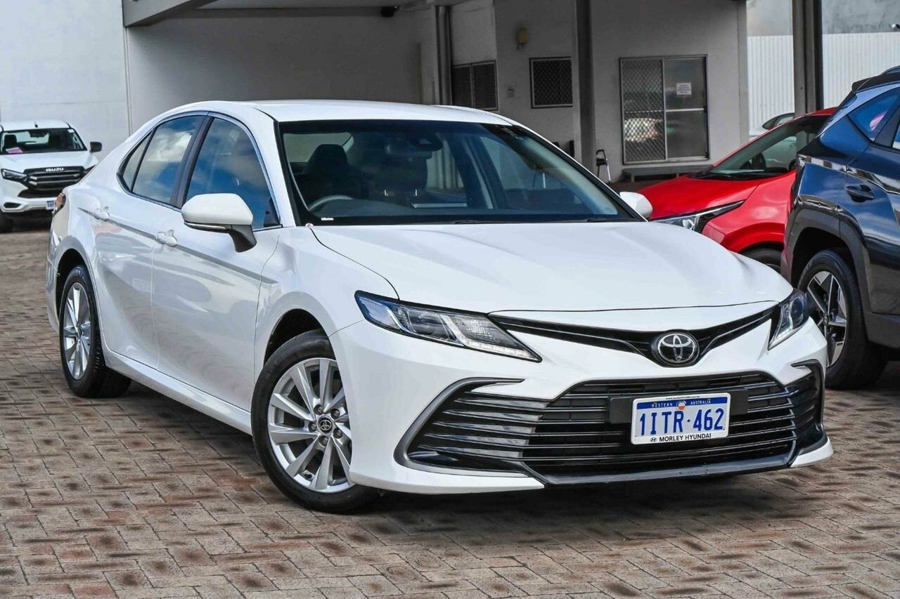 Toyota Camry image 1