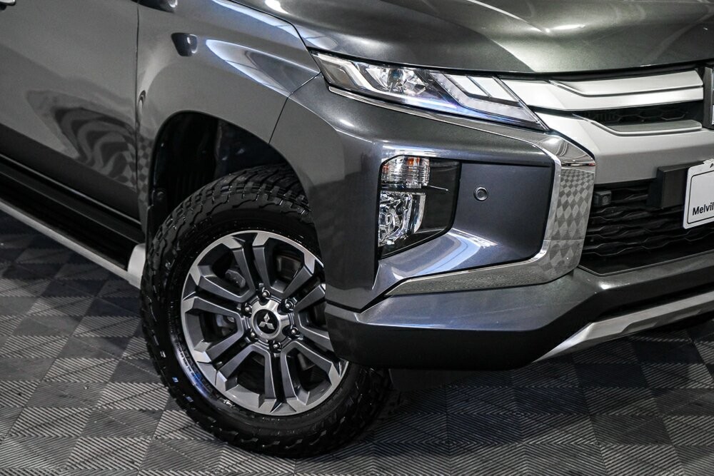 Mitsubishi Triton image 2