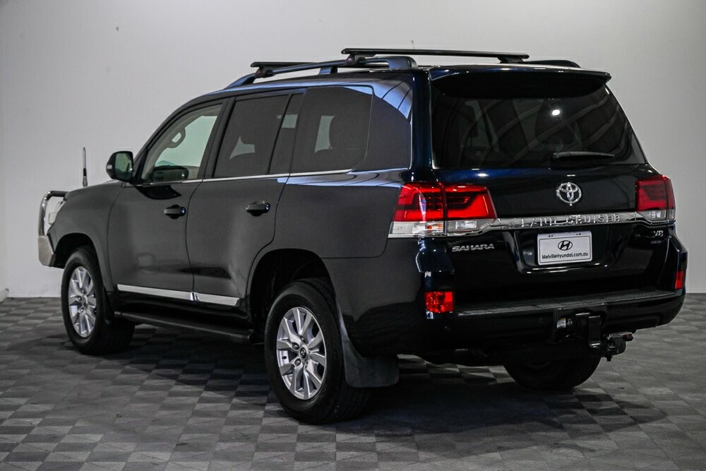 Toyota Landcruiser image 4