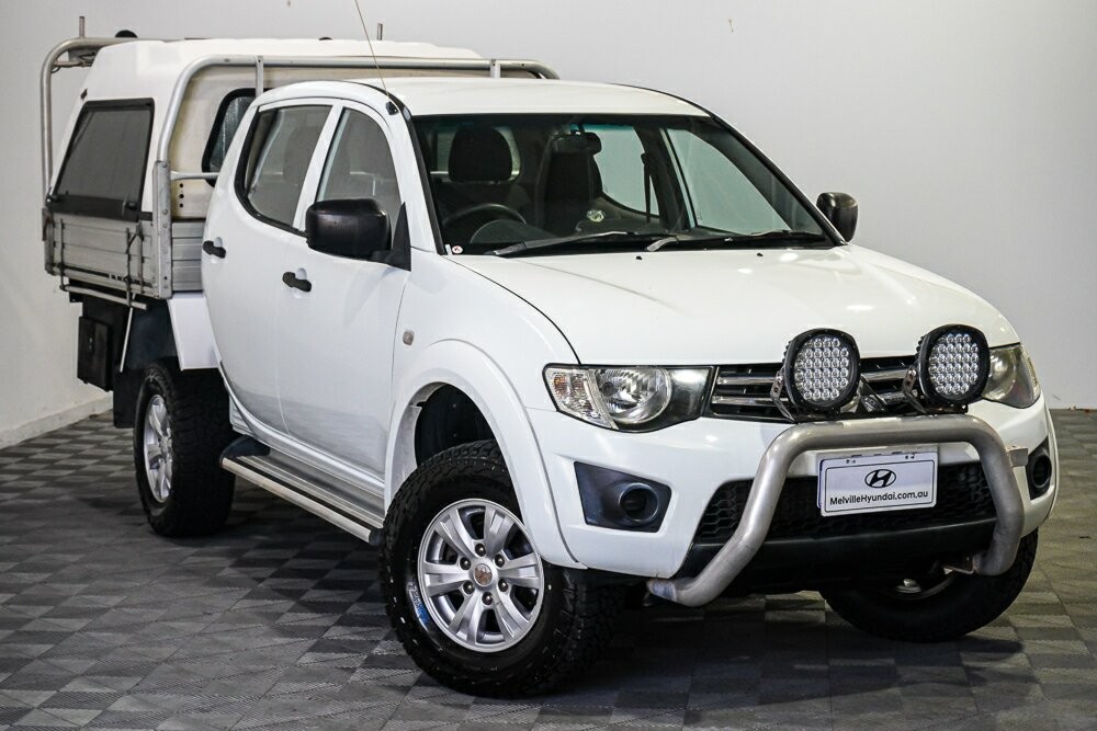 Mitsubishi Triton image 1