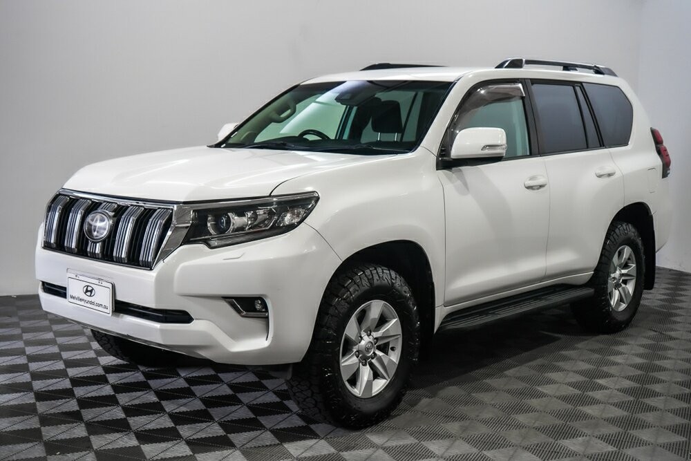 Toyota Landcruiser Prado image 4