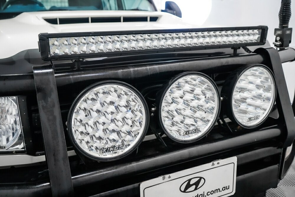 Toyota Landcruiser image 3