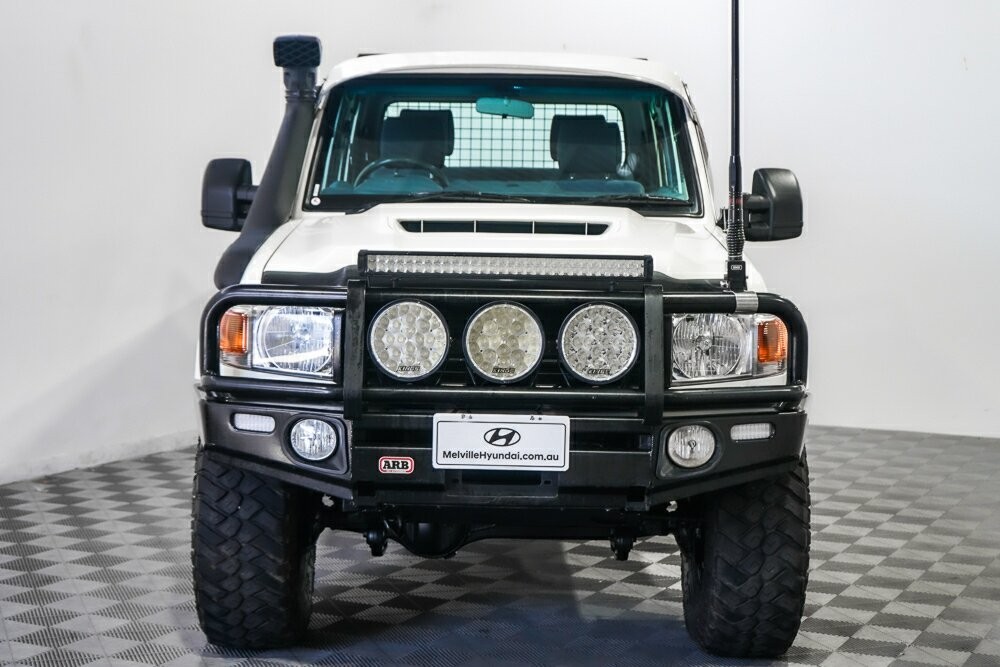 Toyota Landcruiser image 4