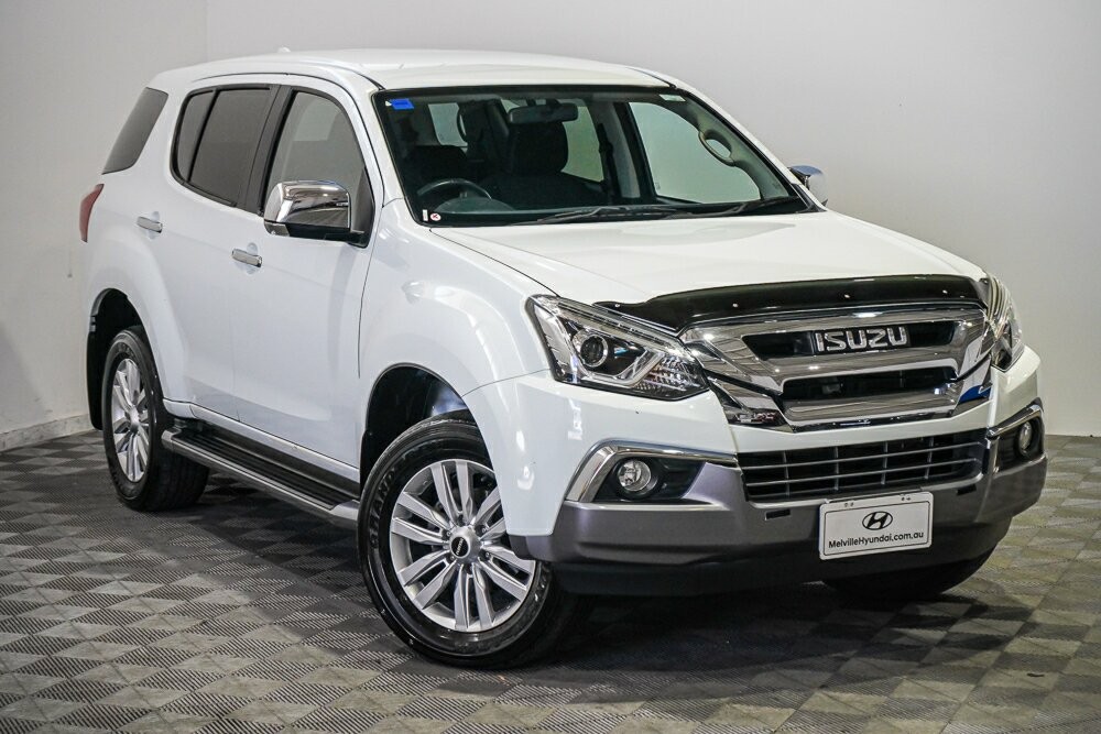Isuzu Mu-x image 1