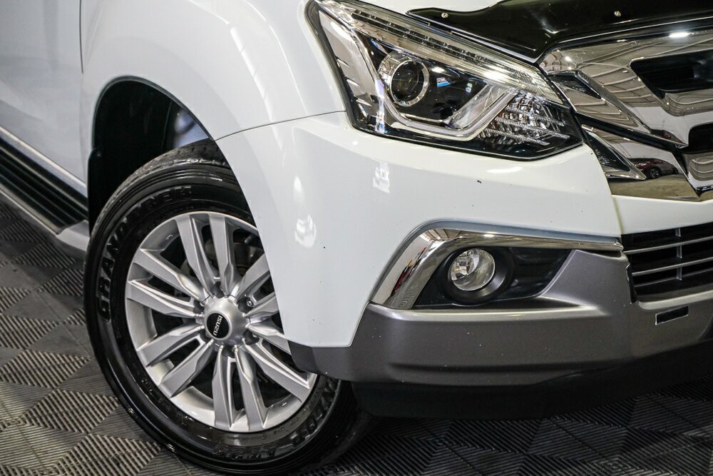 Isuzu Mu-x image 2