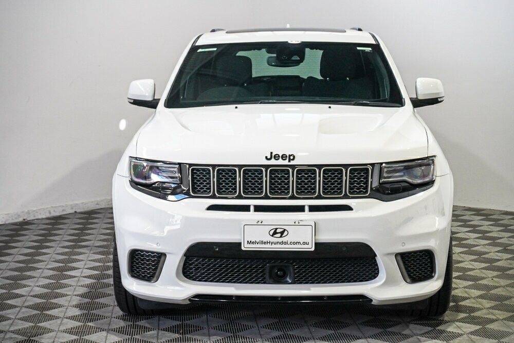 Jeep Grand Cherokee image 3