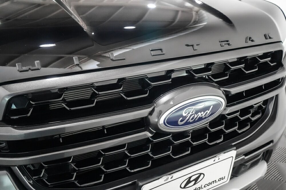 Ford Everest image 3