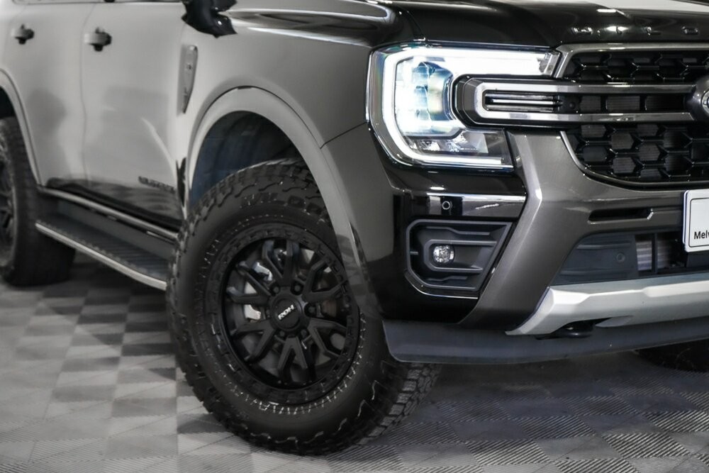 Ford Everest image 2