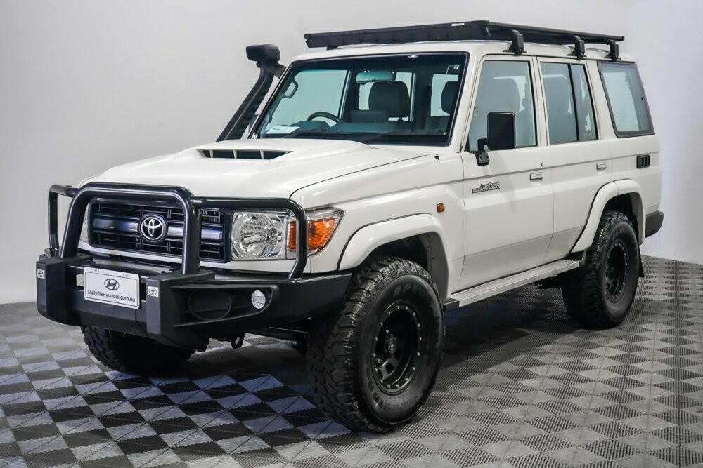 Toyota Landcruiser image 4