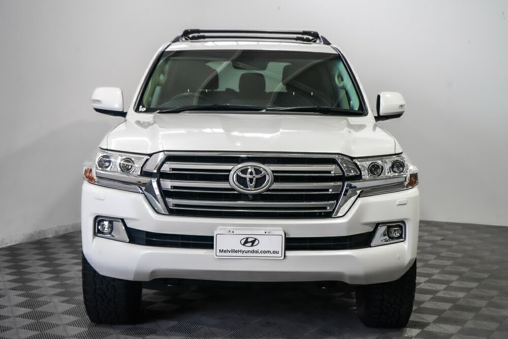 Toyota Landcruiser image 3