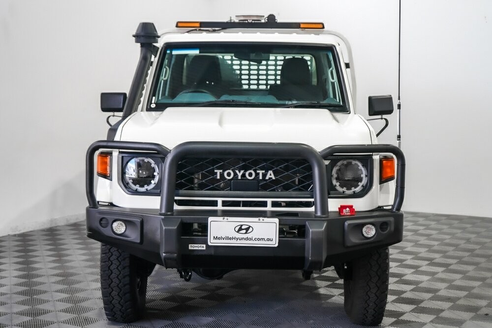 Toyota Landcruiser image 3