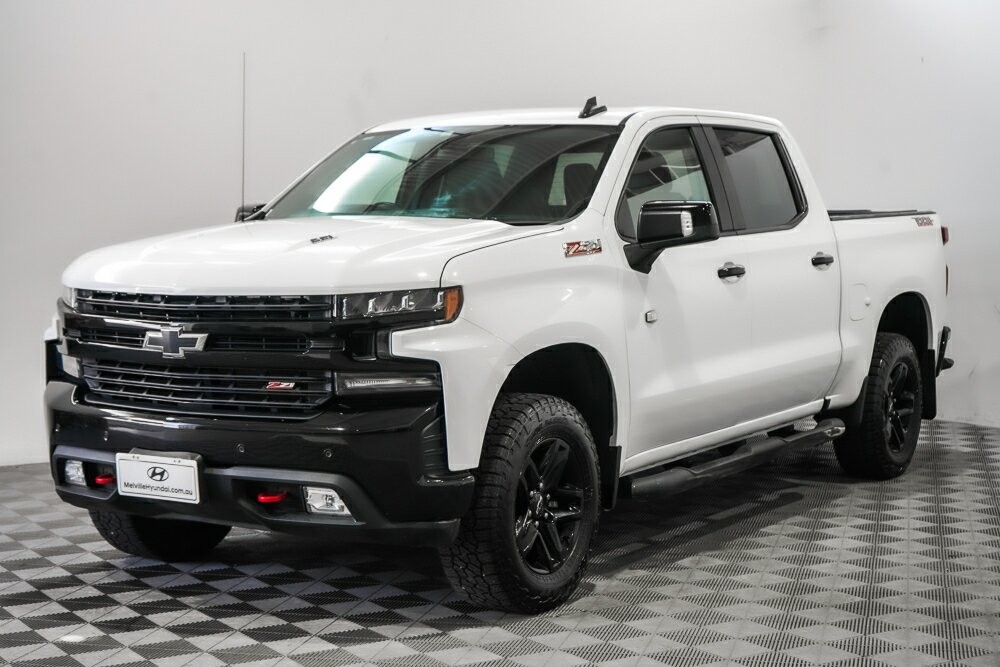 Chevrolet Silverado image 4