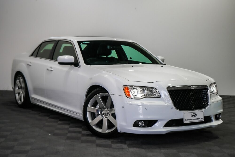 Chrysler 300 image 1