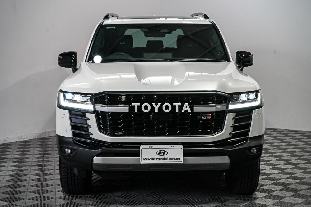 Toyota Landcruiser image 3