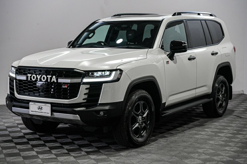 Toyota Landcruiser image 4