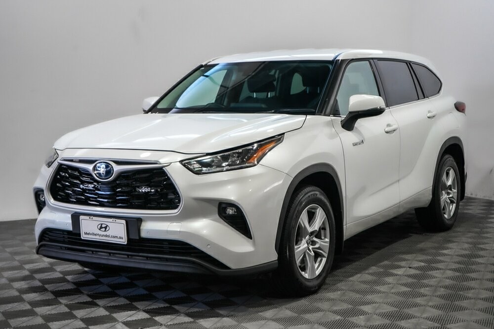 Toyota Kluger image 4