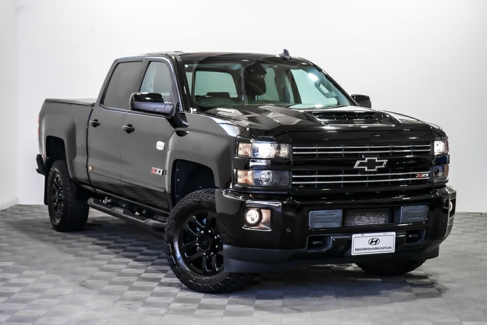 Chevrolet Silverado image 1