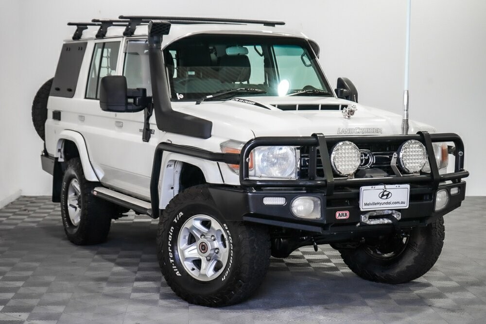 Toyota Landcruiser image 1