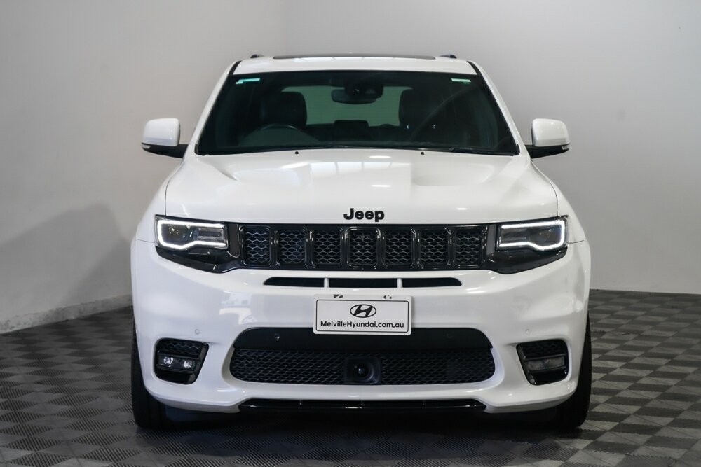 Jeep Grand Cherokee image 3