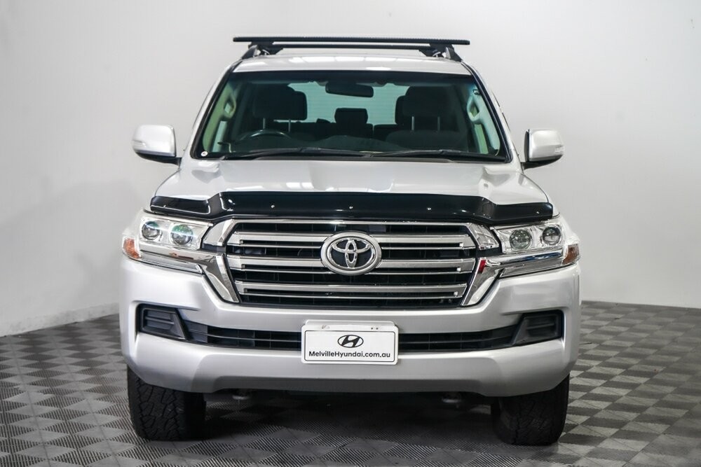 Toyota Landcruiser image 3