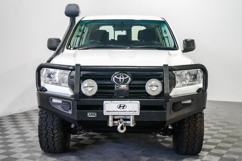 Toyota Landcruiser image 3
