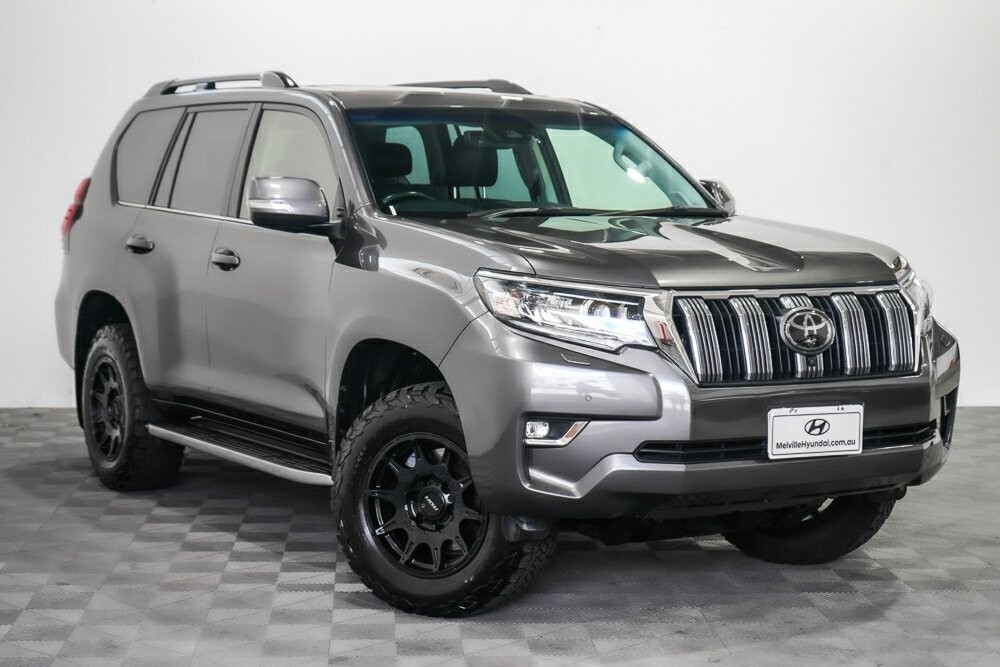 Toyota Landcruiser Prado image 1
