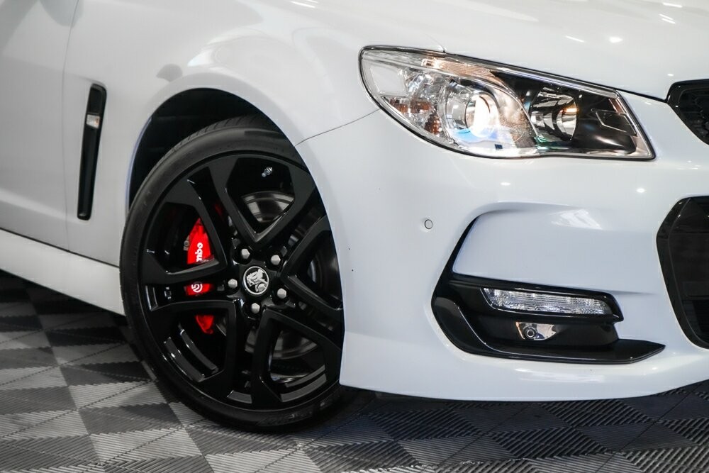 Holden Commodore image 2