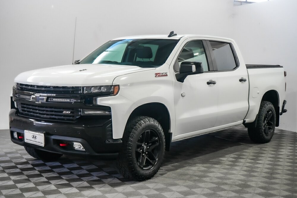 Chevrolet Silverado image 4