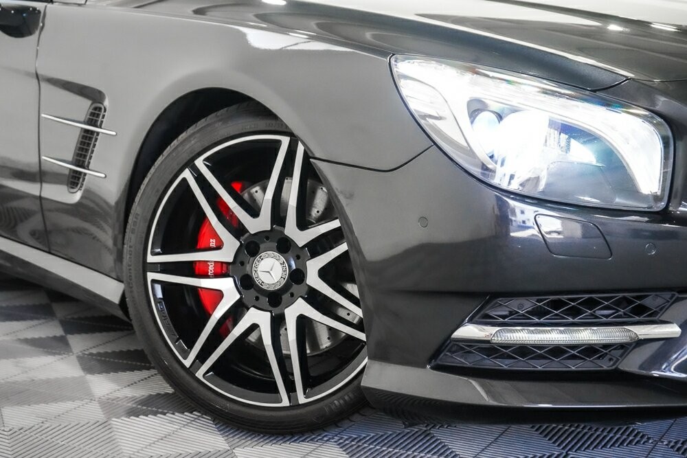 Mercedes Benz Sl-class image 2