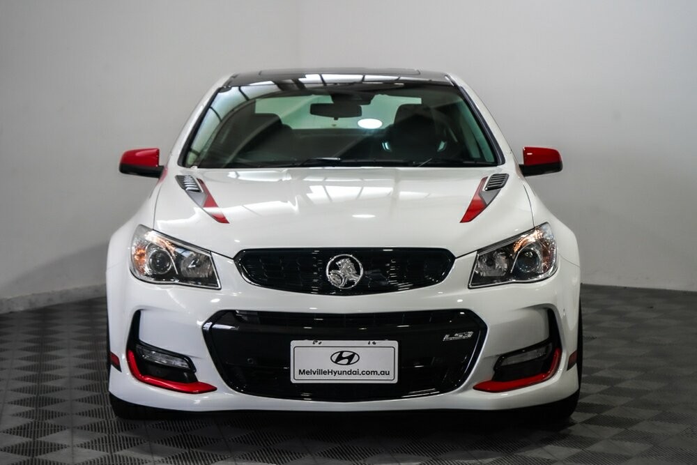 Holden Commodore image 3