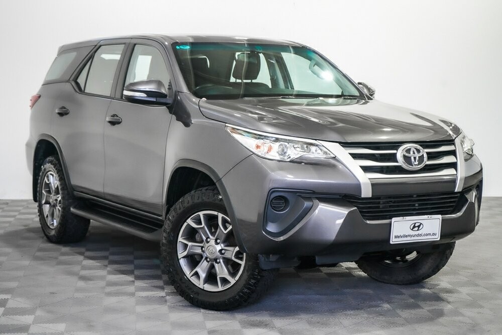 Toyota Fortuner image 1