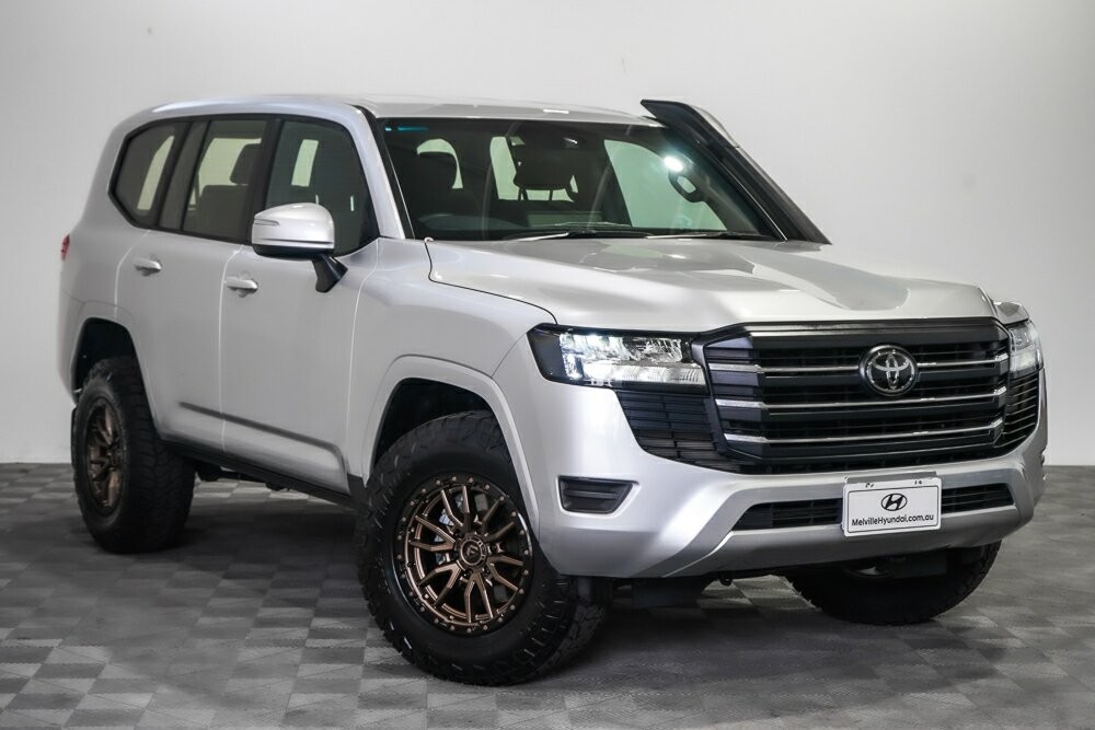 Toyota Landcruiser image 1