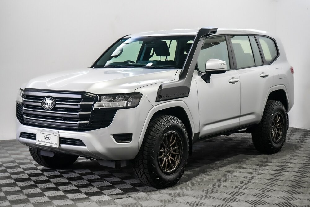 Toyota Landcruiser image 4