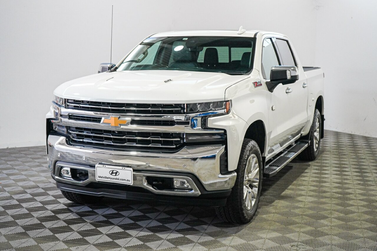 Chevrolet Silverado image 4