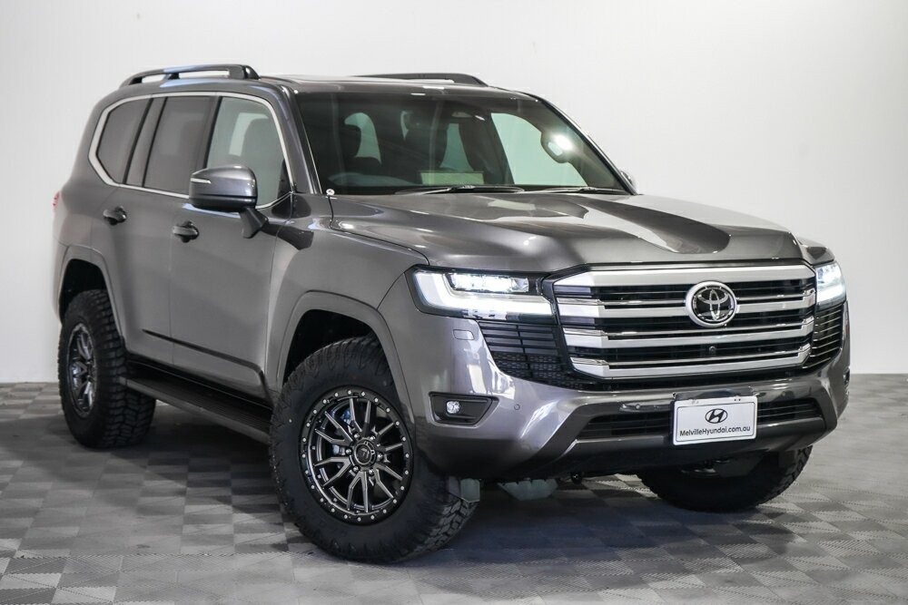 Toyota Landcruiser image 1