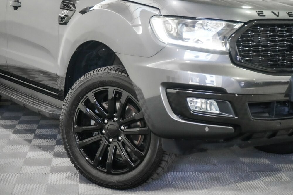 Ford Everest image 2