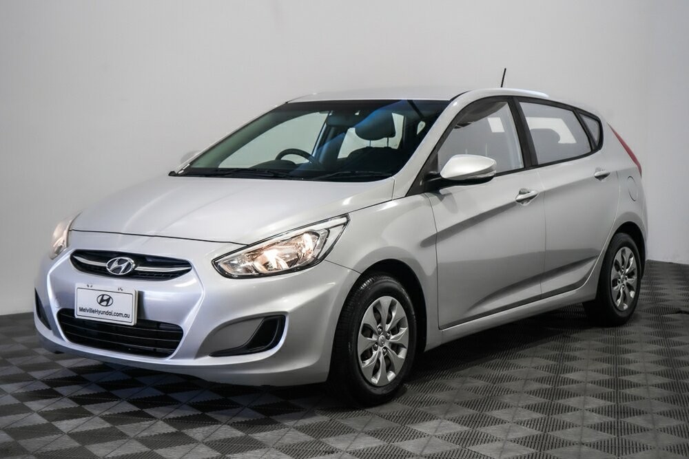 Hyundai Accent image 3