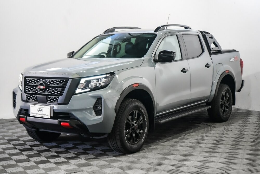 Nissan Navara image 4