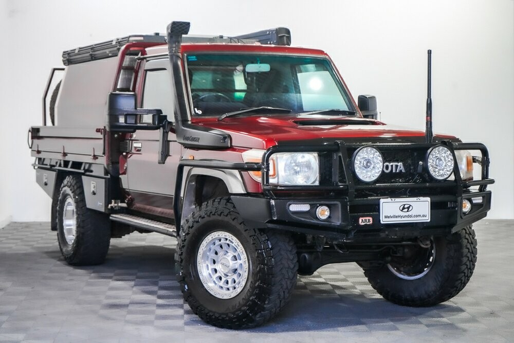 Toyota Landcruiser image 2