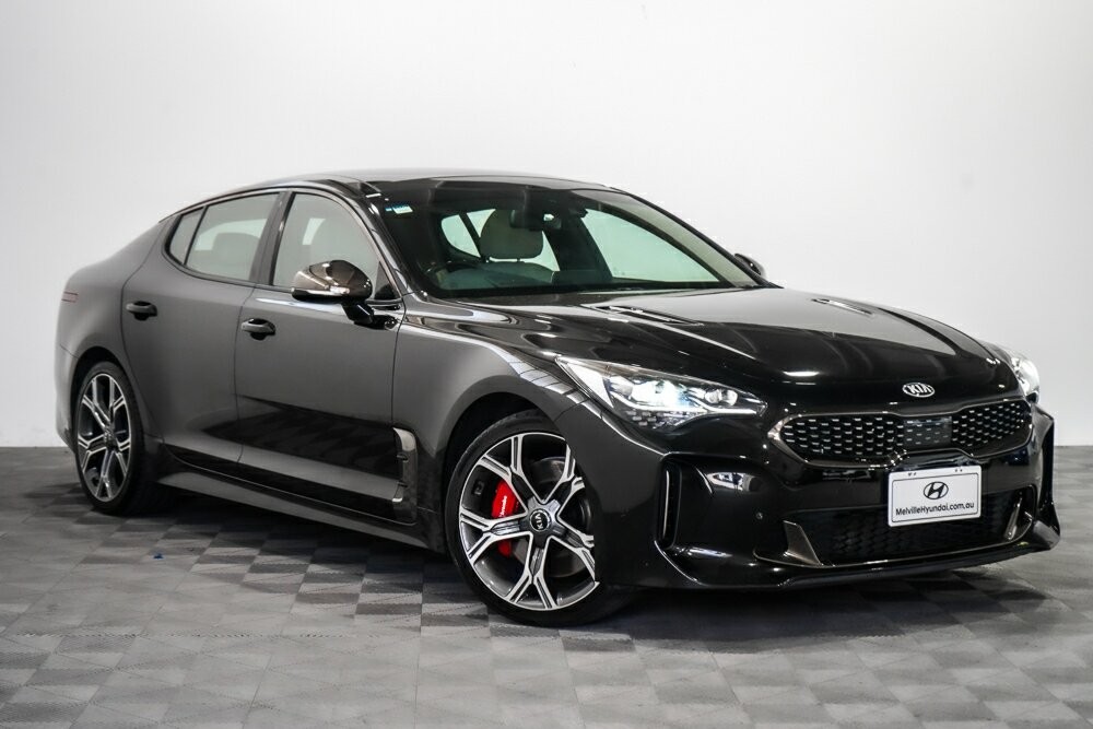 Kia Stinger image 1