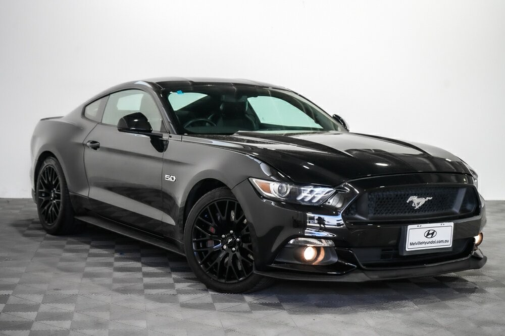 Ford Mustang image 1