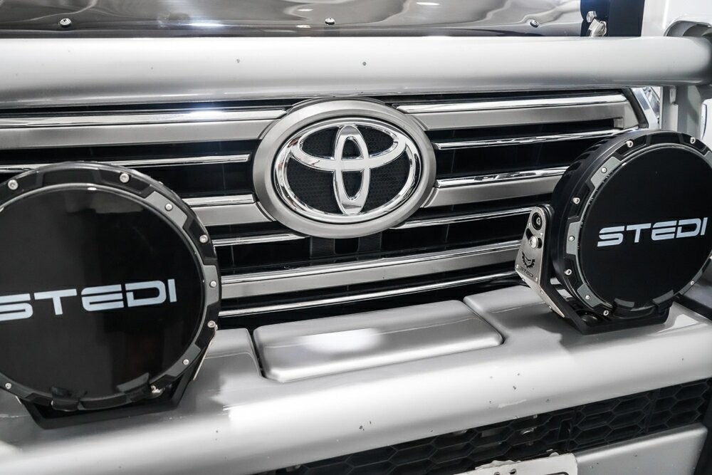 Toyota Landcruiser image 4