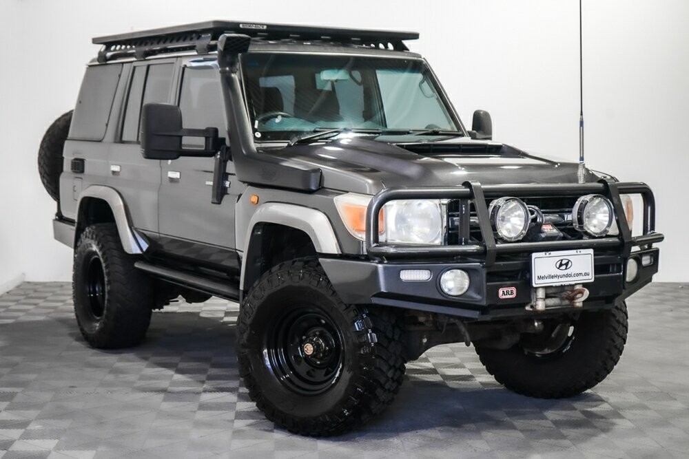 Toyota Landcruiser image 1