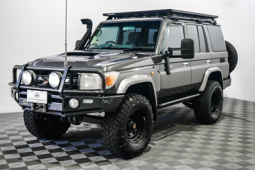 Toyota Landcruiser image 4