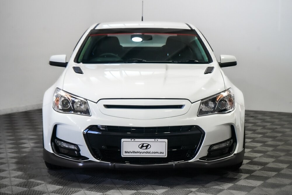 Holden Commodore image 3